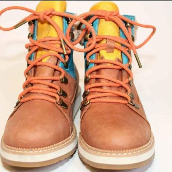 NEW TOMS Mesa NEW Womens Waterproof Hazel Leather Cuffed Ankle Boots Size 6 - Picture 8 of 10